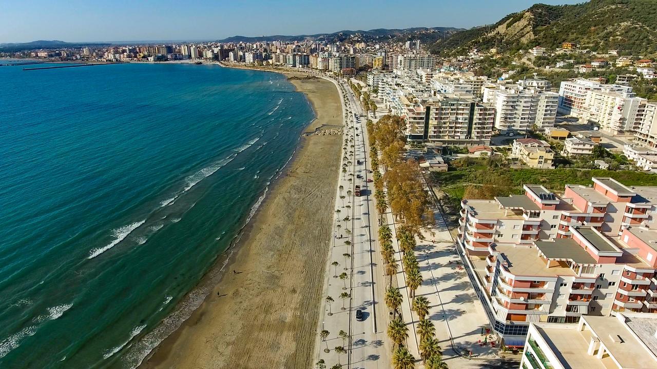 Monte-Carlo Hotel Vlorë エクステリア 写真