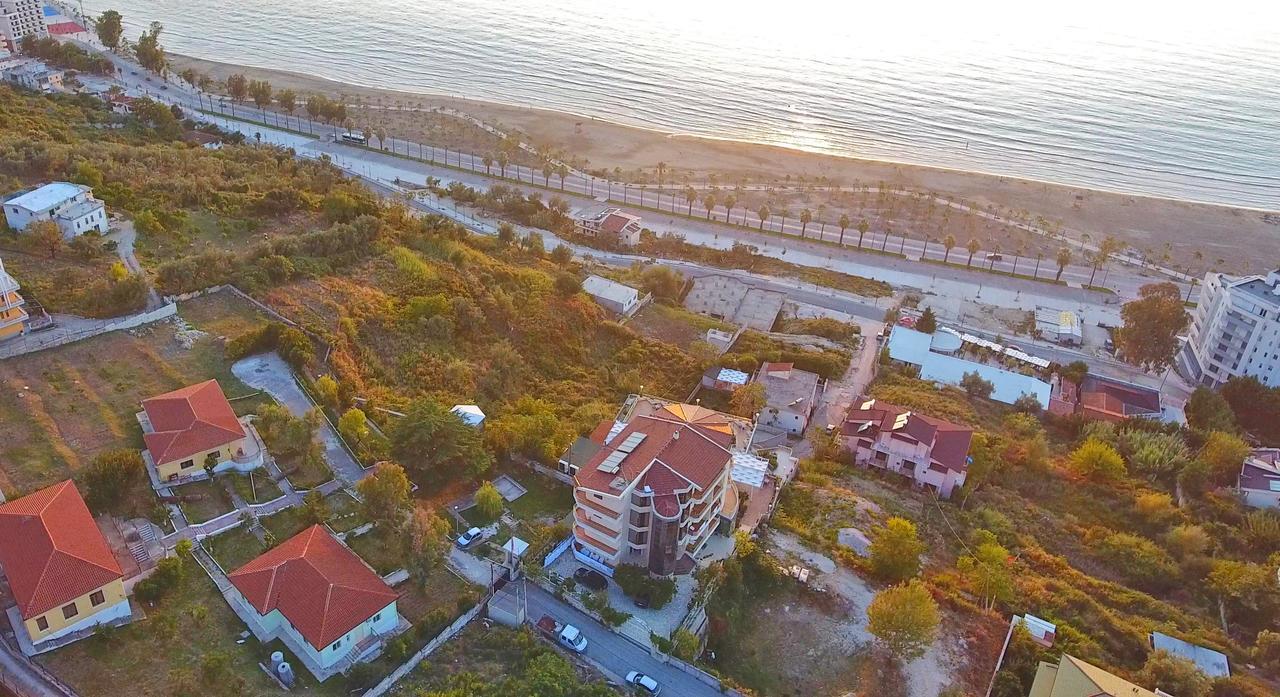 Monte-Carlo Hotel Vlorë エクステリア 写真