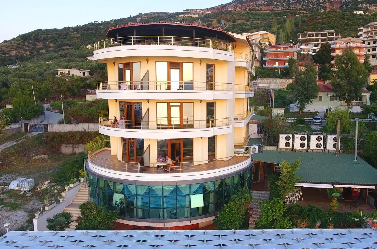 Monte-Carlo Hotel Vlorë エクステリア 写真
