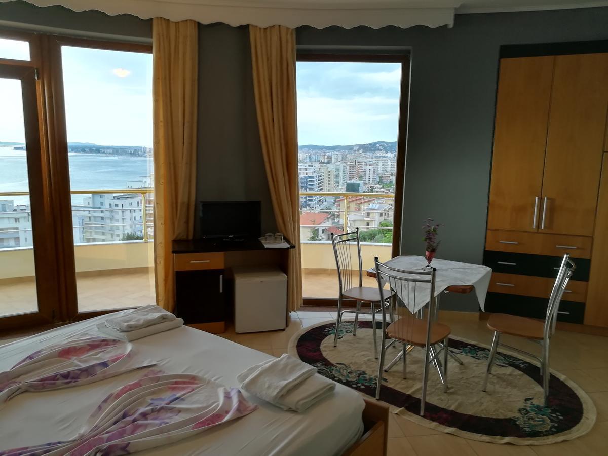 Monte-Carlo Hotel Vlorë エクステリア 写真